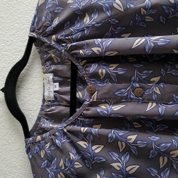 5/$15 Bayla Jane Blouse - Picture 3 of 4